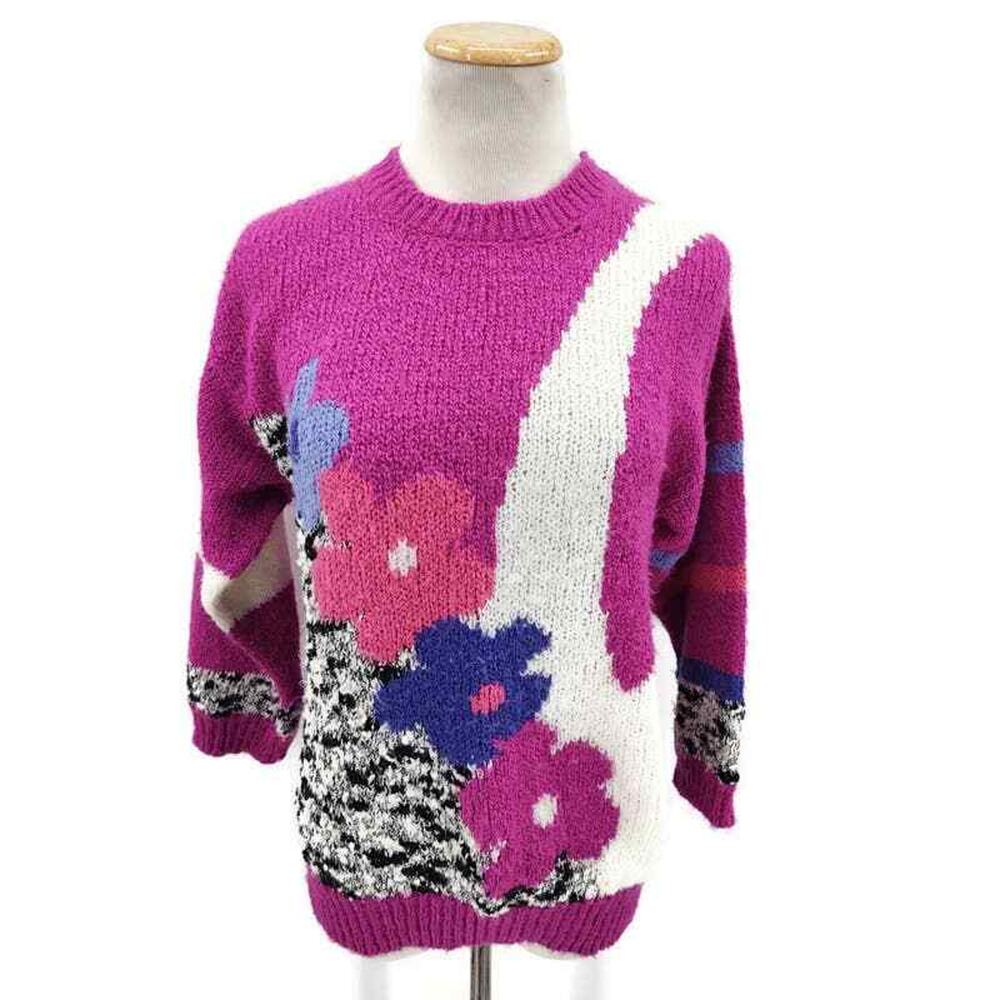 Vintage Here's a Hug Pink floral 3/4 sleeve Kitchy Sweater in size Medium